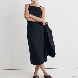 Goldie Midi Dress in 100% Linen black size 2
